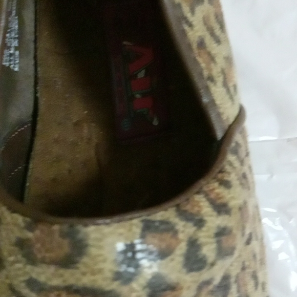 Women clogs shoes - Picture 3 of 5